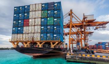 Ставки на морские перевозки сухих грузов  резко падают 