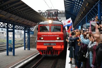 РОССИЙСКАЯ ГАЗЕТА:  На поезда «Таврия» продано 100 тыс. билетов