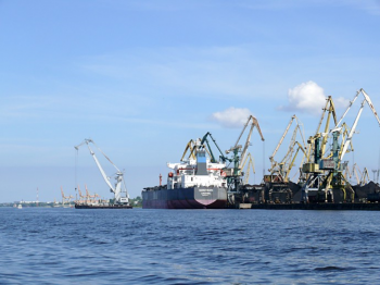 Грузооборот порта Рига в январе 2020 года упал на 25%
