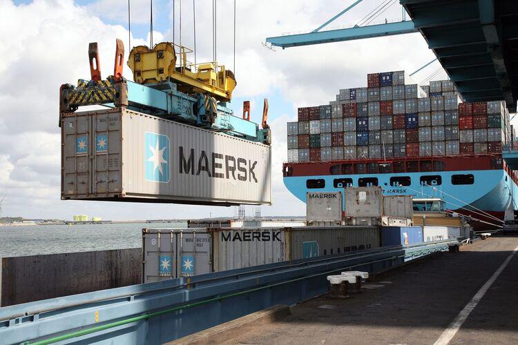 Maersk нужно ограничить себя и  ускорить оборот контейнеров
