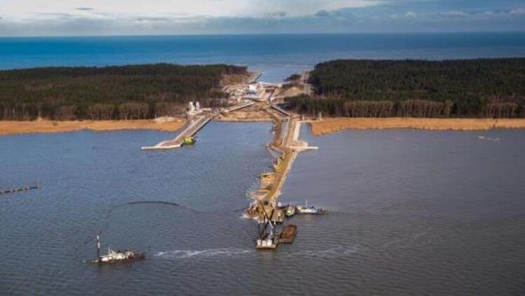 Польша роет канал в  Балтийское море