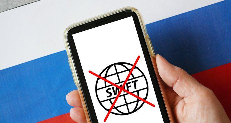 Российский аналог SWIFT «обрастает» нерезидентами вопреки санкциям