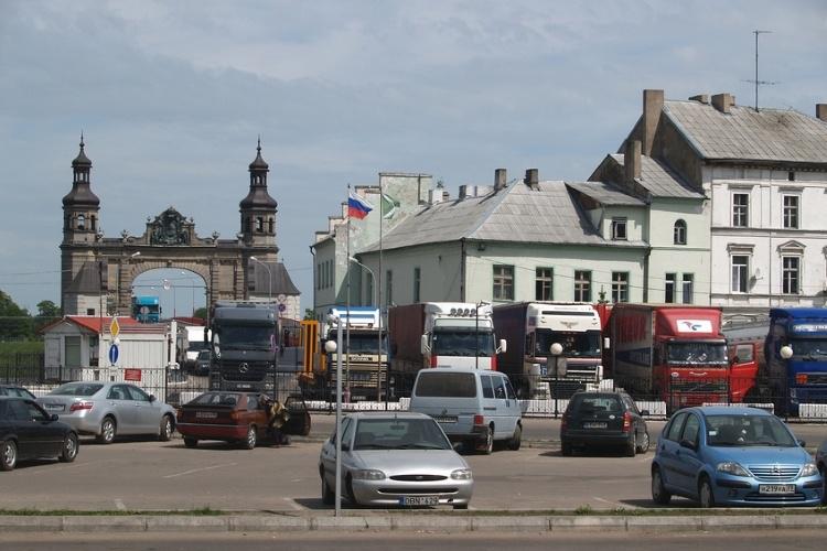 Точечные проверки вместо полного досмотра ускорят логистику